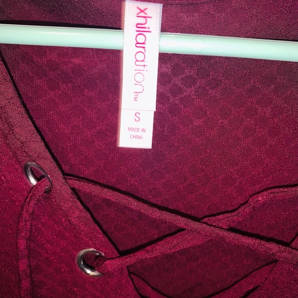 Maroon Off the Shoulder Long Sleeve - Picture 3 of 3